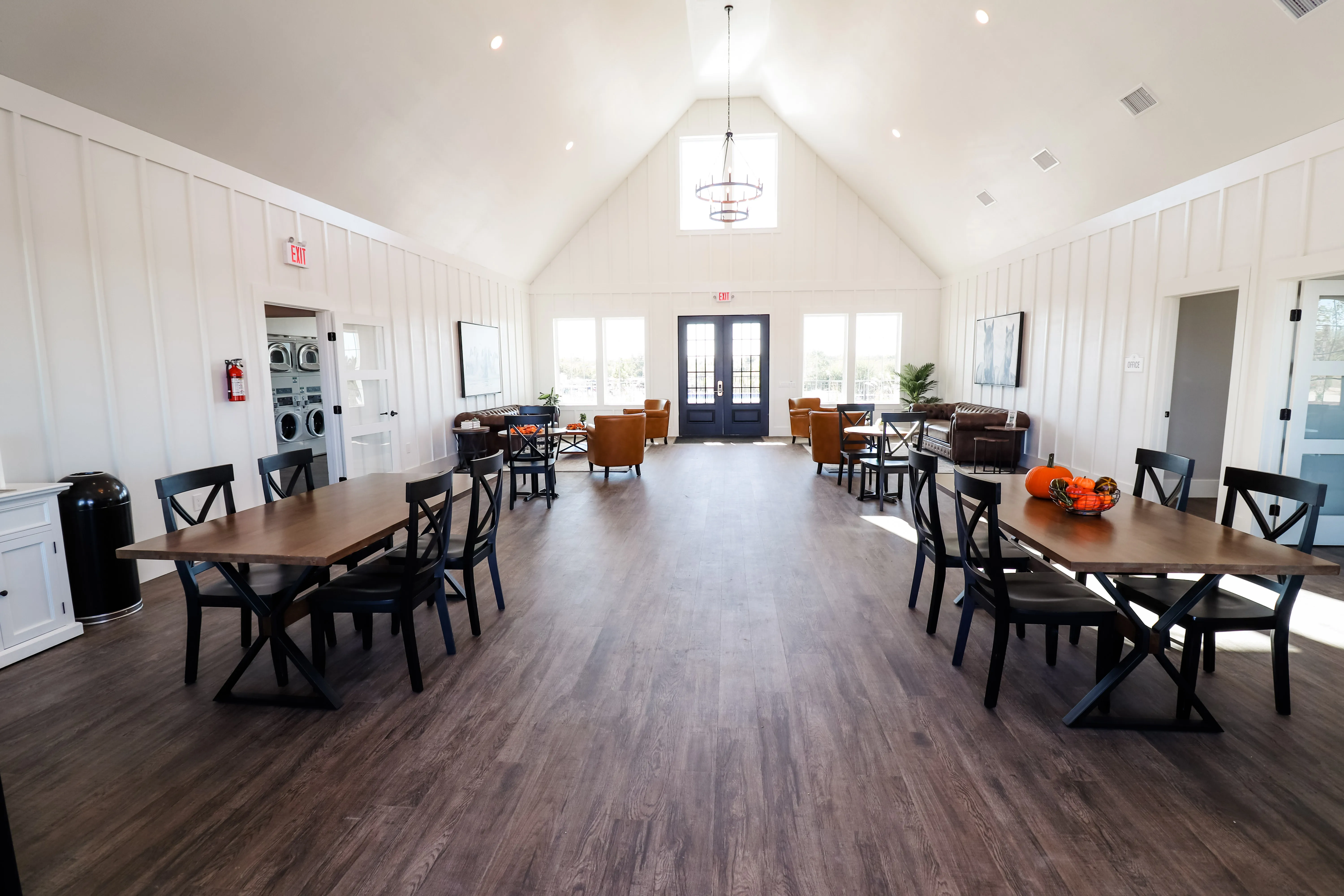 Farmhouse dining room